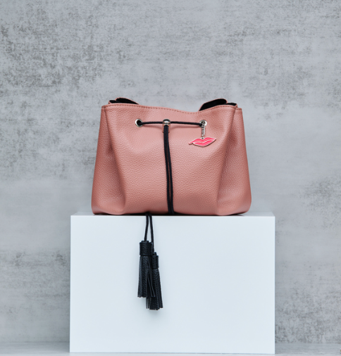 SALE: Faux leather makeup bag in light Terracotta - End of line
