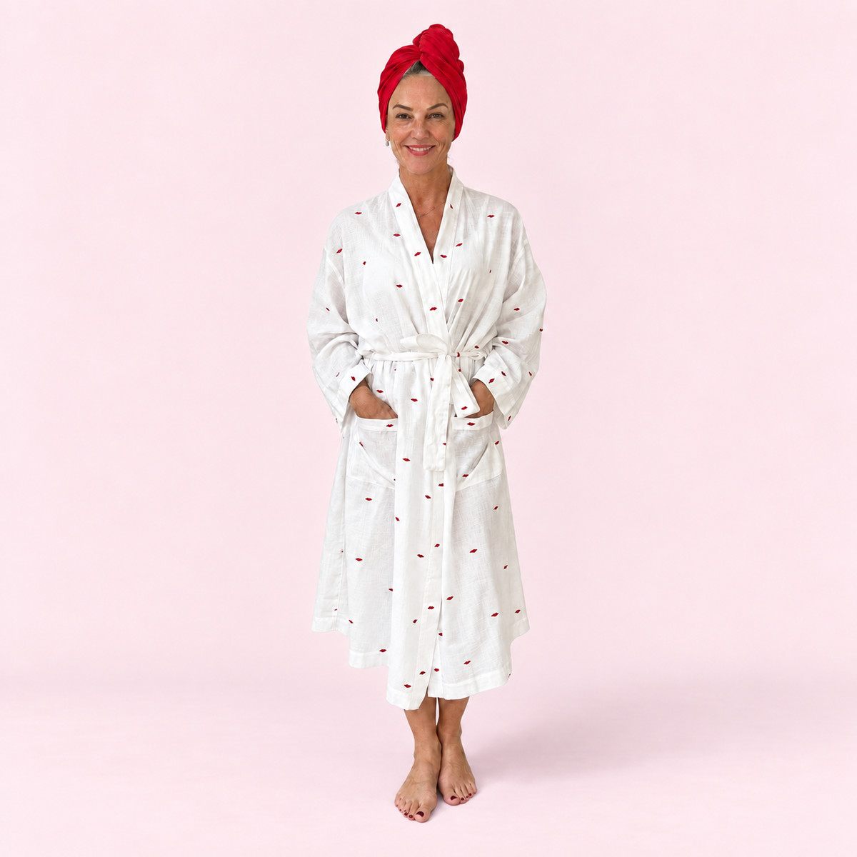 Red lip embroidered dressing gown : S/M or L/XL