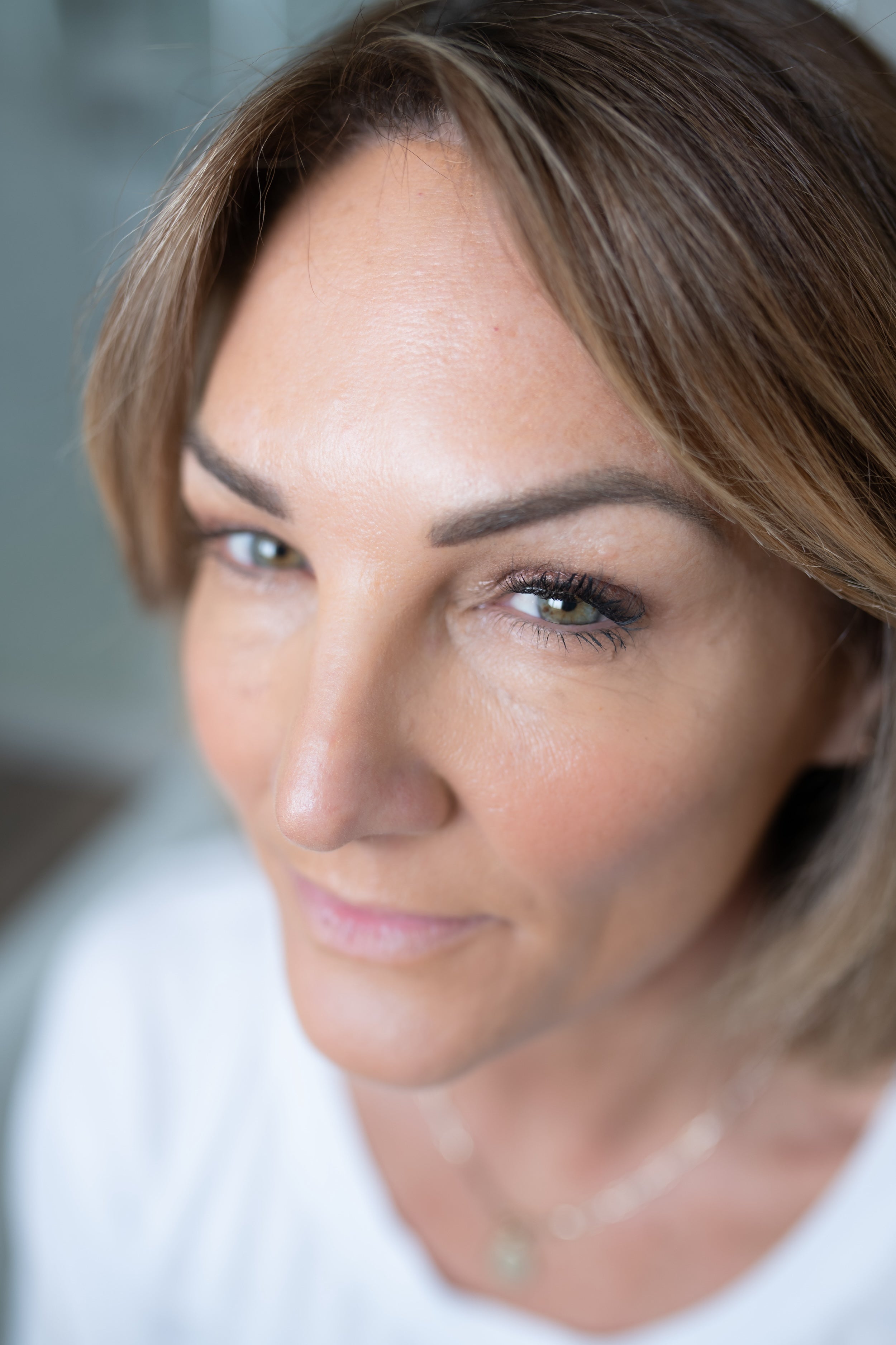 short-length-underlashes-natural-daytime-style