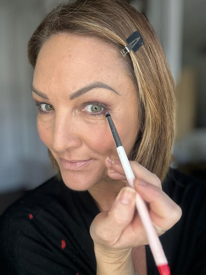 Under Eye Smudge Brush