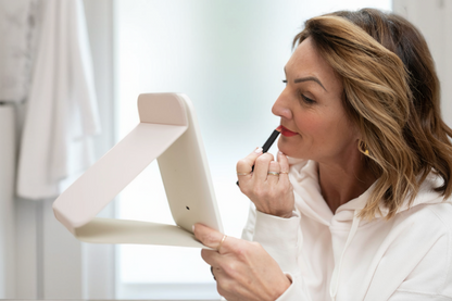 FULL FACE PORTABLE LED MIRROR WITH BLUSH PINK COVER