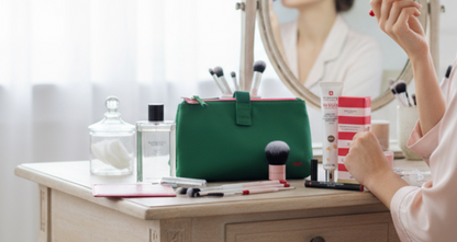 Green Knick-Knack Bag Max – 3 Clear Pocket Beauty Organiser