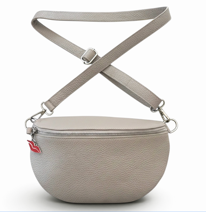 cross body bag in pebble leather