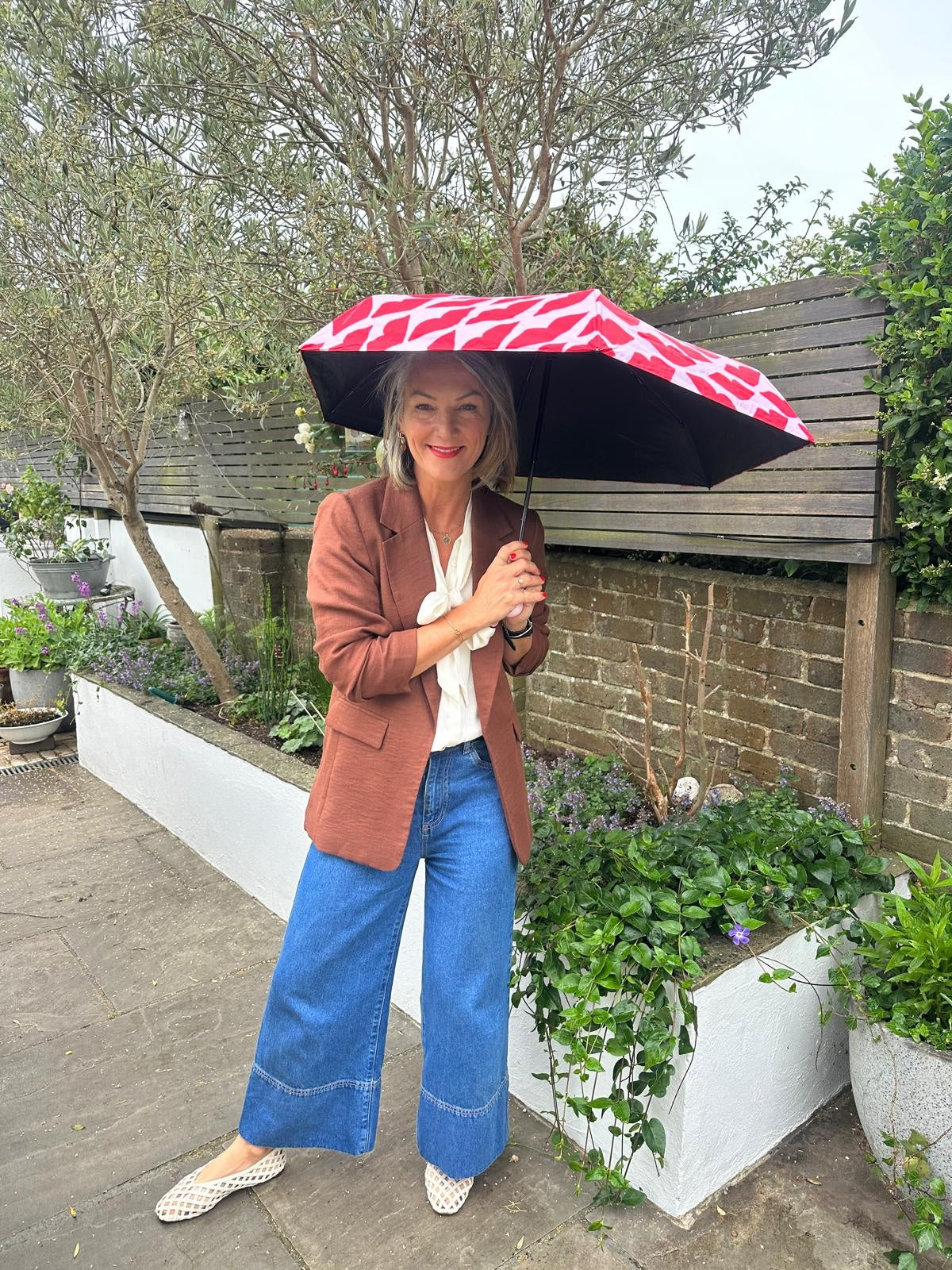 Mini Red Lip UV Umbrella - For Rain &amp; Shine