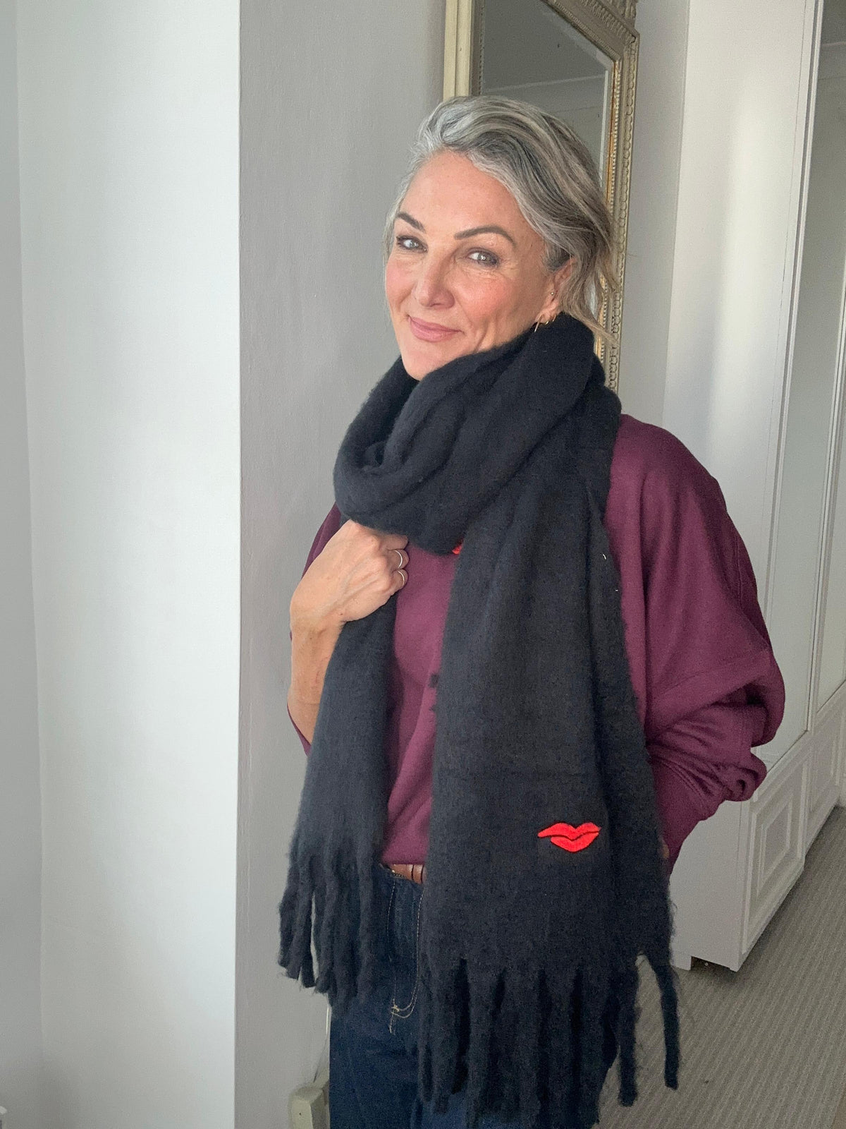 DML Lip Embroidered Cosy Scarf — Black
