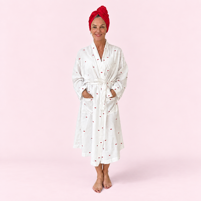 Red lip embroidered dressing gown : S/M or L/XL
