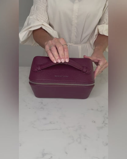 Chic Train Beauty Box for makeup storage - Burgundy