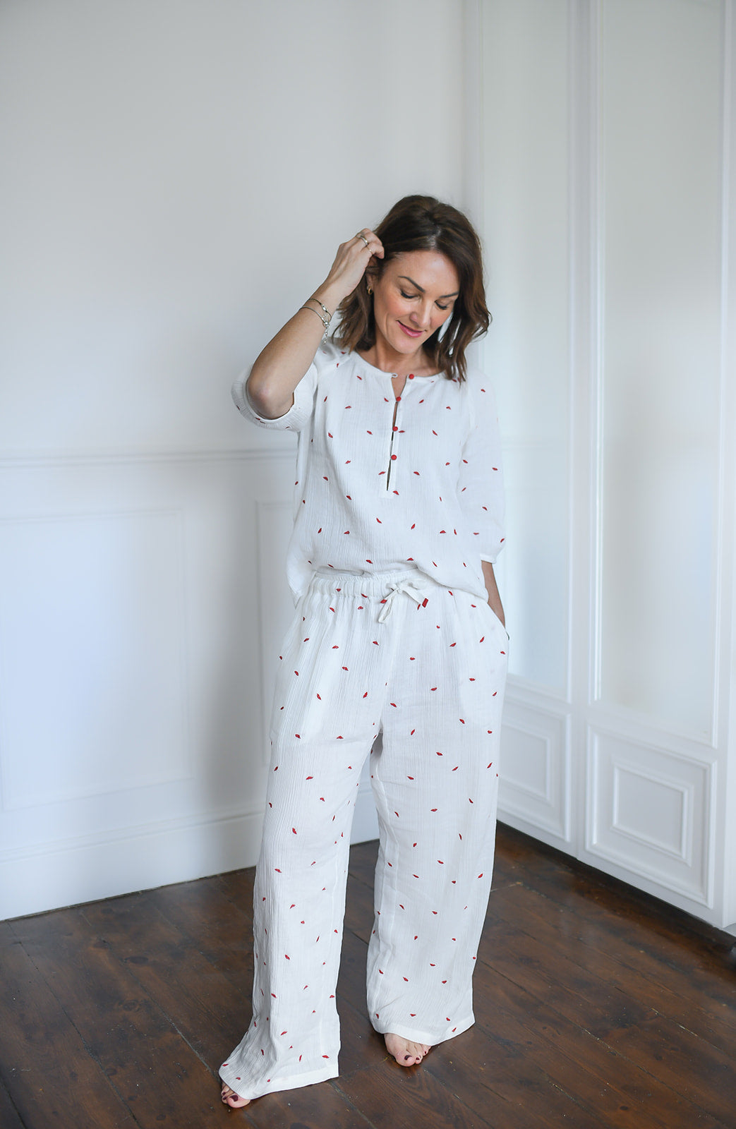 Luxury White Cotton Pyjamas with red lip